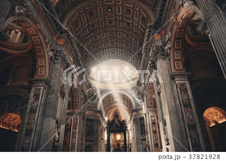 St. Peter’s Basilica interior 37821928