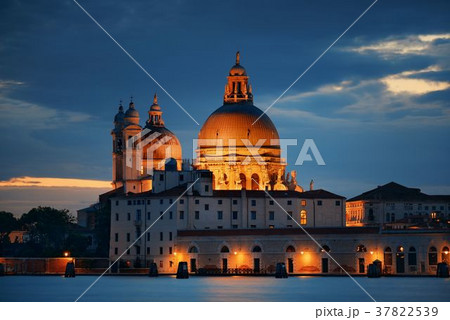 Venice Grand Canal at night Venice Grand Canal at night 37822539