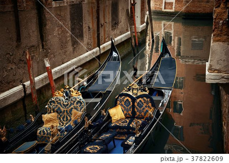 Gondola in canal closeup in Venice Gondola in canal closeup in Venice 37822609