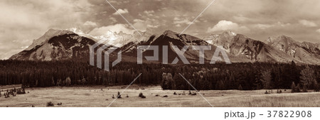 Banff National Park Banff National Park 37822908
