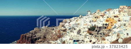 Santorini skyline 37823425