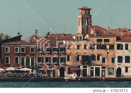 City skyline of Venice 37823572
