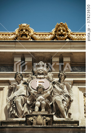 Paris Opera 37823650