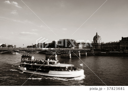 River Seine River Seine 37823681