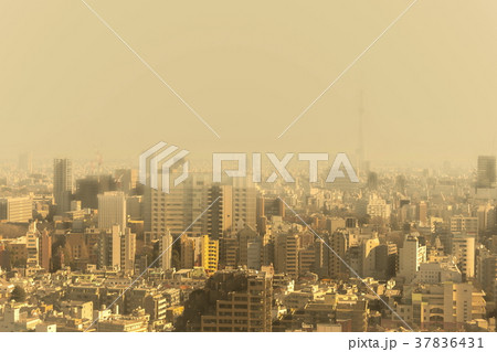 黄砂に覆われた東京 37836431