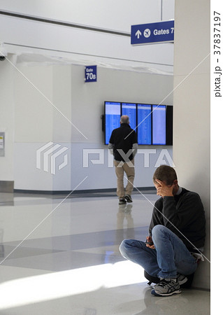 ロサンゼルス国際空港出発ゲートの写真素材