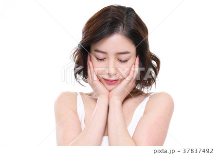 ビューティー スキンケア 女性 37837492