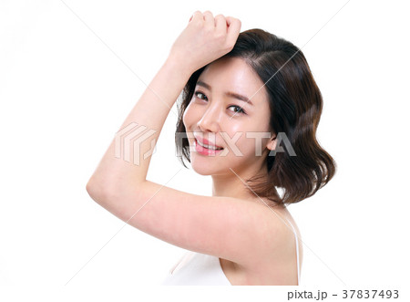 ビューティー ポーズ 女性 37837493
