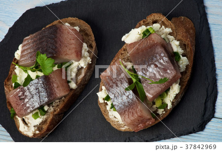 Marinated Herring Sandwiches 37842969