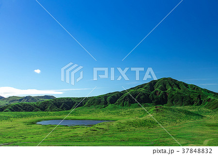 熊本の草千里 37848832