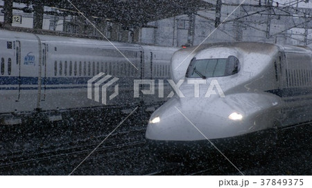 雪の米原駅 雪の米原駅 37849375