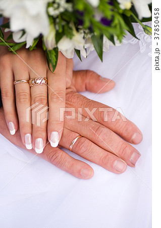 hands of new married hands of new married 37850458