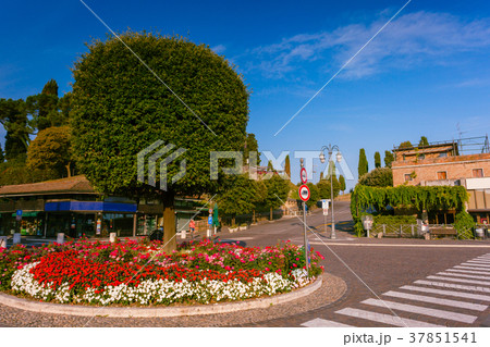 City view of Peschiera del Garda 37851541