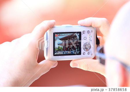 浅草　浅草寺　カメラのモニター 37858658