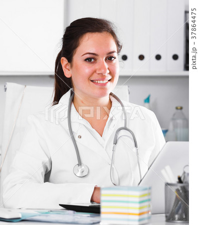 Doctor ready for clients Doctor ready for clients 37864475