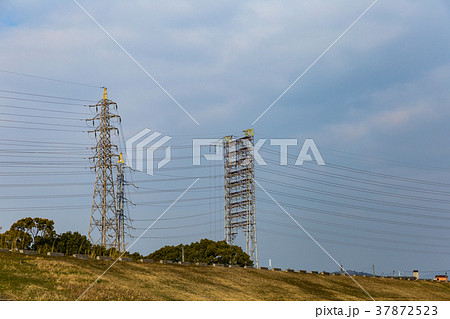 兵庫県 加古川 送電鉄塔 の写真素材