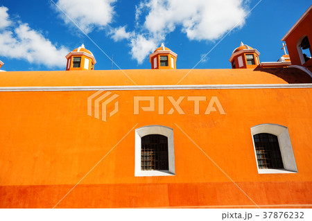 Colonial architecture in Guatemala 37876232