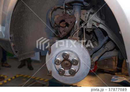 Disc brake in the car. 37877089