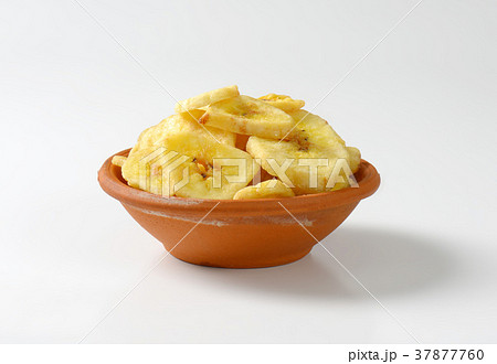 Dried banana chips 37877760