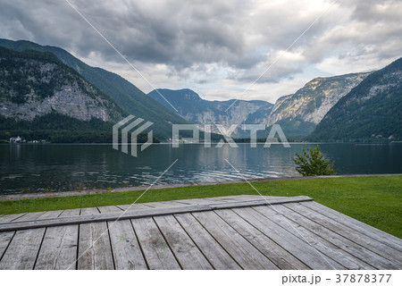 Scenic view of Hallstatt lake in Austrian Alps 37878377