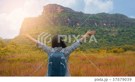 Asian woman backpacker 37879039