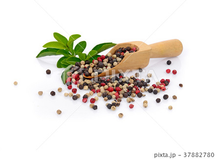 peppers hot, red, black, white and green pepper 37882780