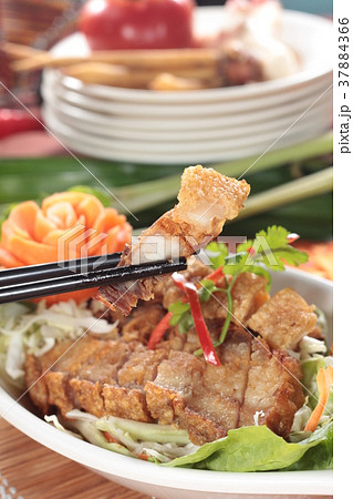 roasted pork 37884366