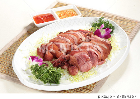 roasted pork 37884367