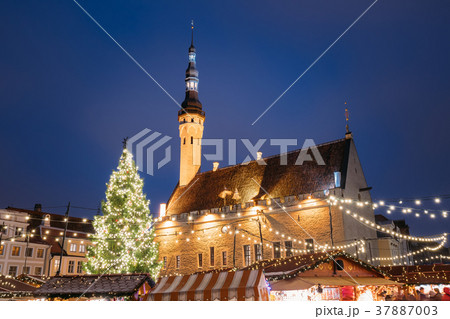 Christmas Market On Town Hall Square In Tallinn 37887003