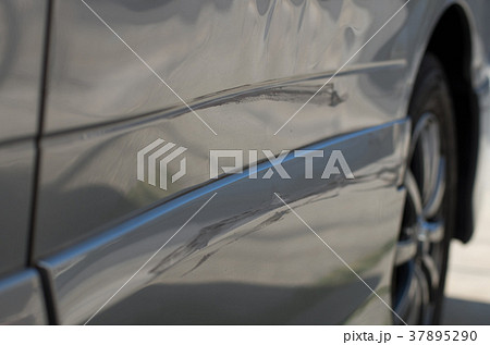 車の傷 車の傷 37895290