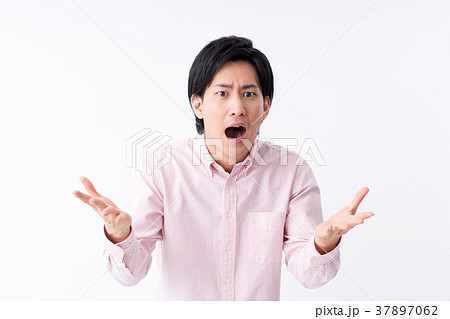 若い男性 37897062