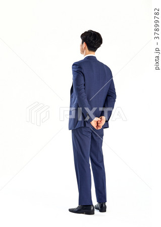 考え 考える 会社員 37899782