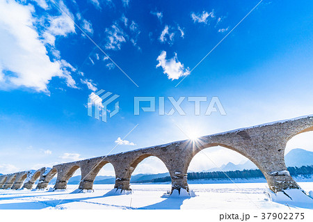 《北海道》タウシュベツ川橋梁・幻の橋 37902275
