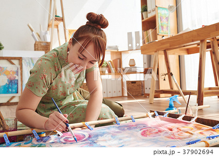 Painting on textile 37902694