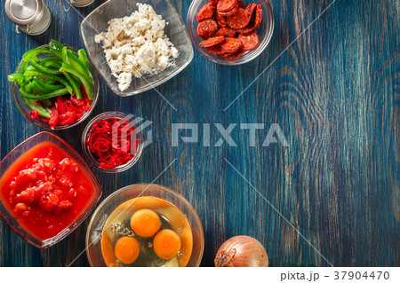 Ingredients for preparing frittata Ingredients for preparing frittata 37904470