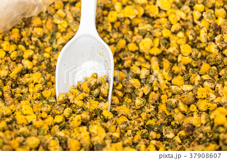 The Chrysanthemum tea 37908607