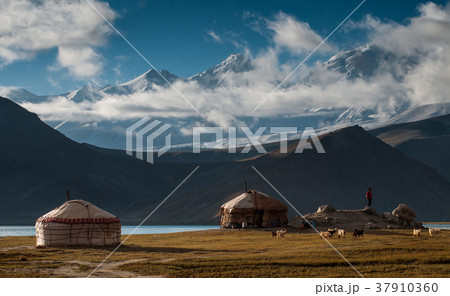 Karakul Lake,Xinjiang,China Karakul Lake,Xinjiang,China 37910360