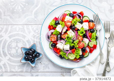 Greek salad 37914872