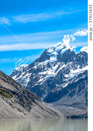 マウントクック国立公園のフッカー湖 37915633
