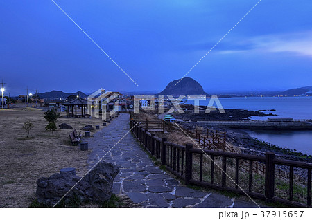 松岳山 山房山 済州島 37915657