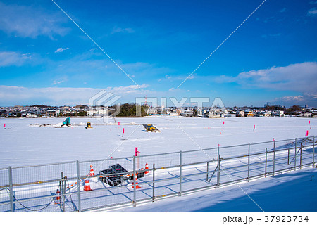 関東地方の大雪 荒川土手より大宮東京方面を望む 関東地方の大雪 荒川土手より大宮東京方面を望む 37923734