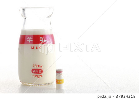 牛乳 37924218