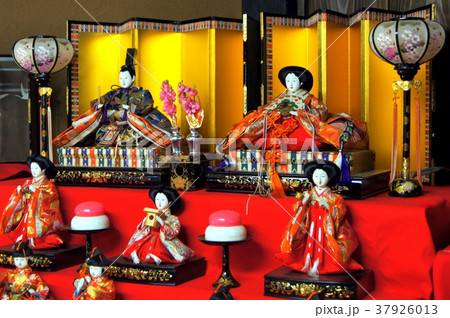 歴史ある段飾りびな展示(新倉ふるさと民家園) 歴史ある段飾りびな展示(新倉ふるさと民家園) 37926013