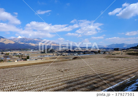 南阿蘇村の早春の風景 南阿蘇村の早春の風景 37927501