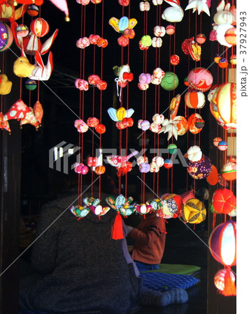 つるし飾り 37927943