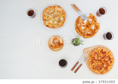 Top view of Delicious various kinds of pizza Top view of Delicious various kinds of pizza 37931403