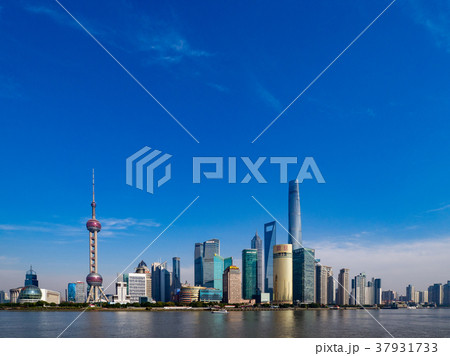 中国・上海の摩天楼 日中 中国・上海の摩天楼 日中 37931733