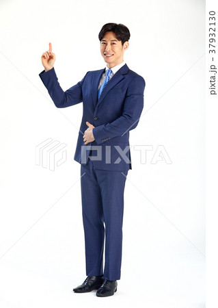 会社員 20代 韓国人 37932130