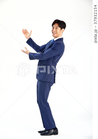 喜び うれしさ 会社員 37932154