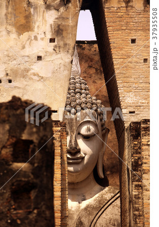 ASIA THAILAND SUKHOTHAI TEMPLE, WAT SI CHUM 37935508